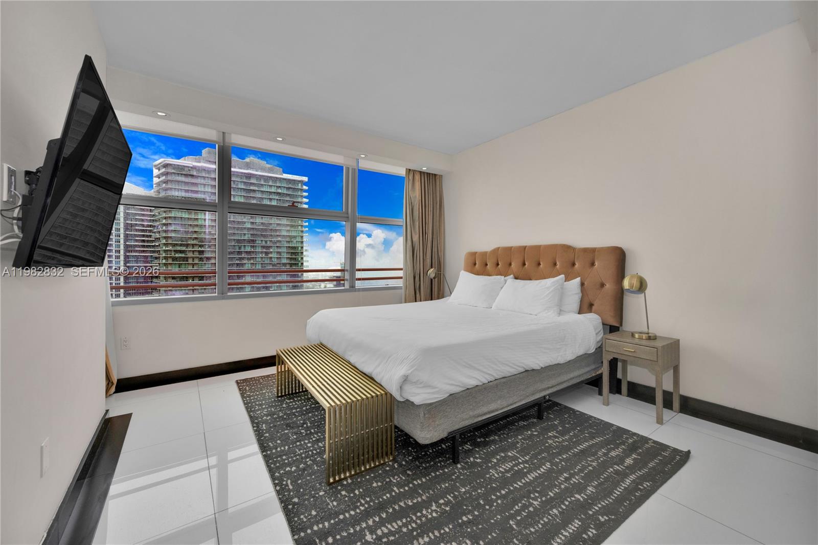 1395 Brickell Ave # 3404