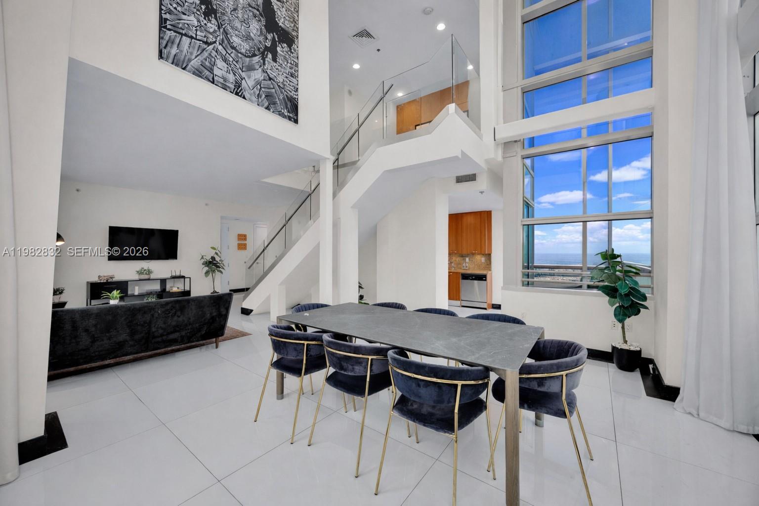 1395 Brickell Ave # 3404