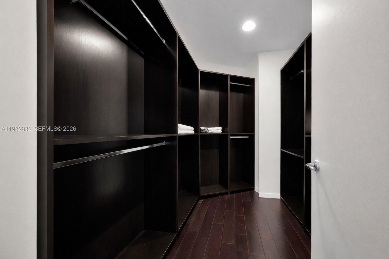 1395 Brickell Ave # 3404