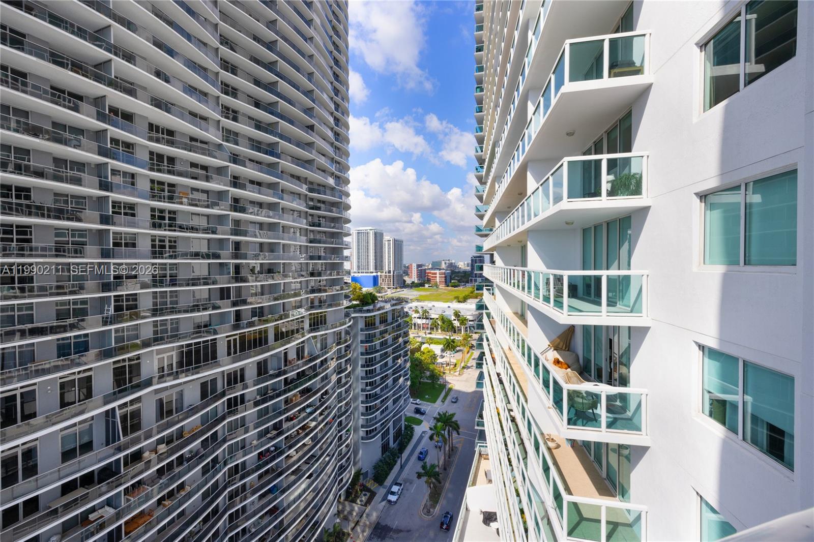 1800 N Bayshore Dr # 1901