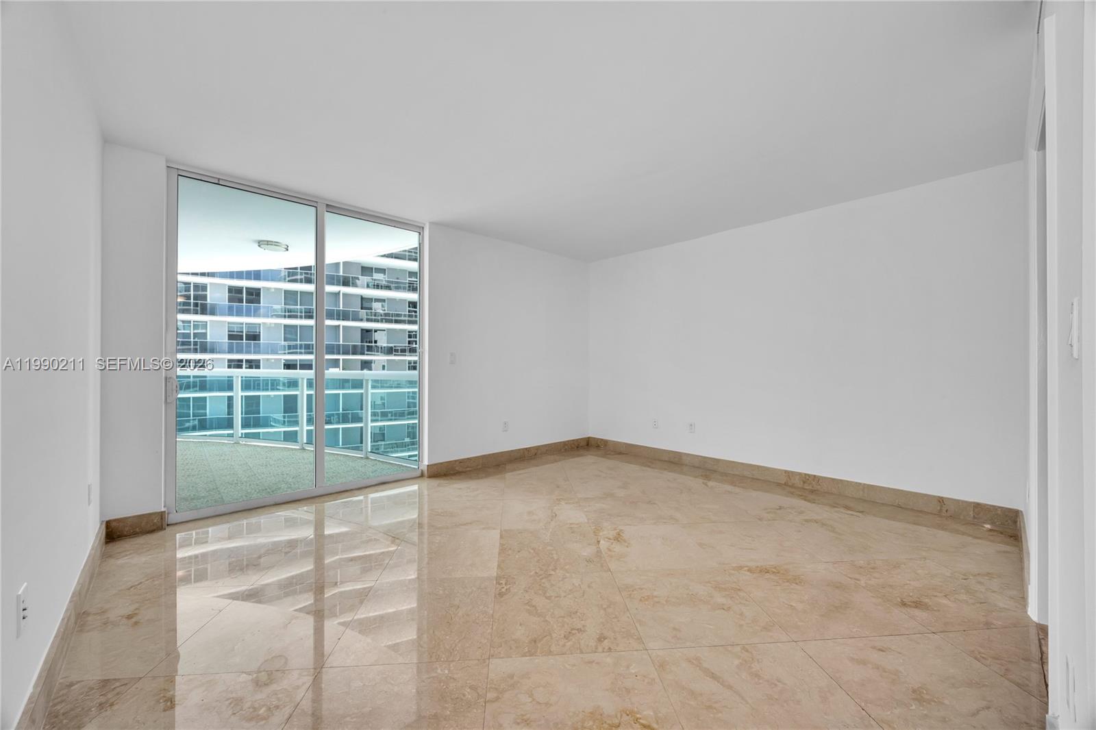 1800 N Bayshore Dr # 1901