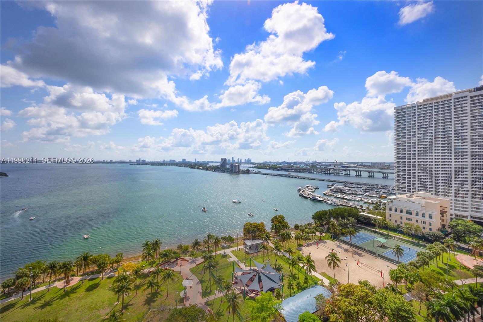 1800 N Bayshore Dr # 1901