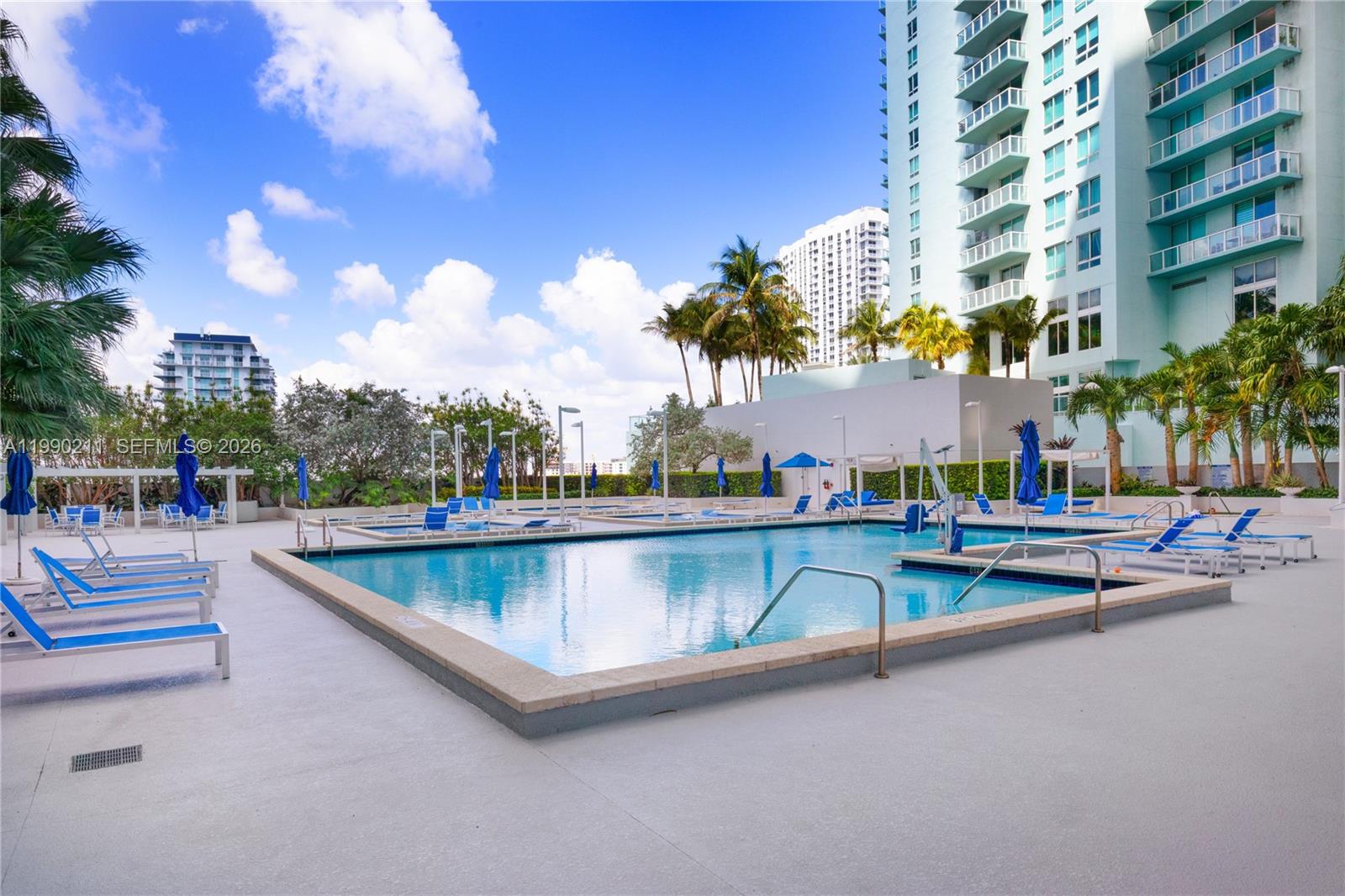 1800 N Bayshore Dr # 1901