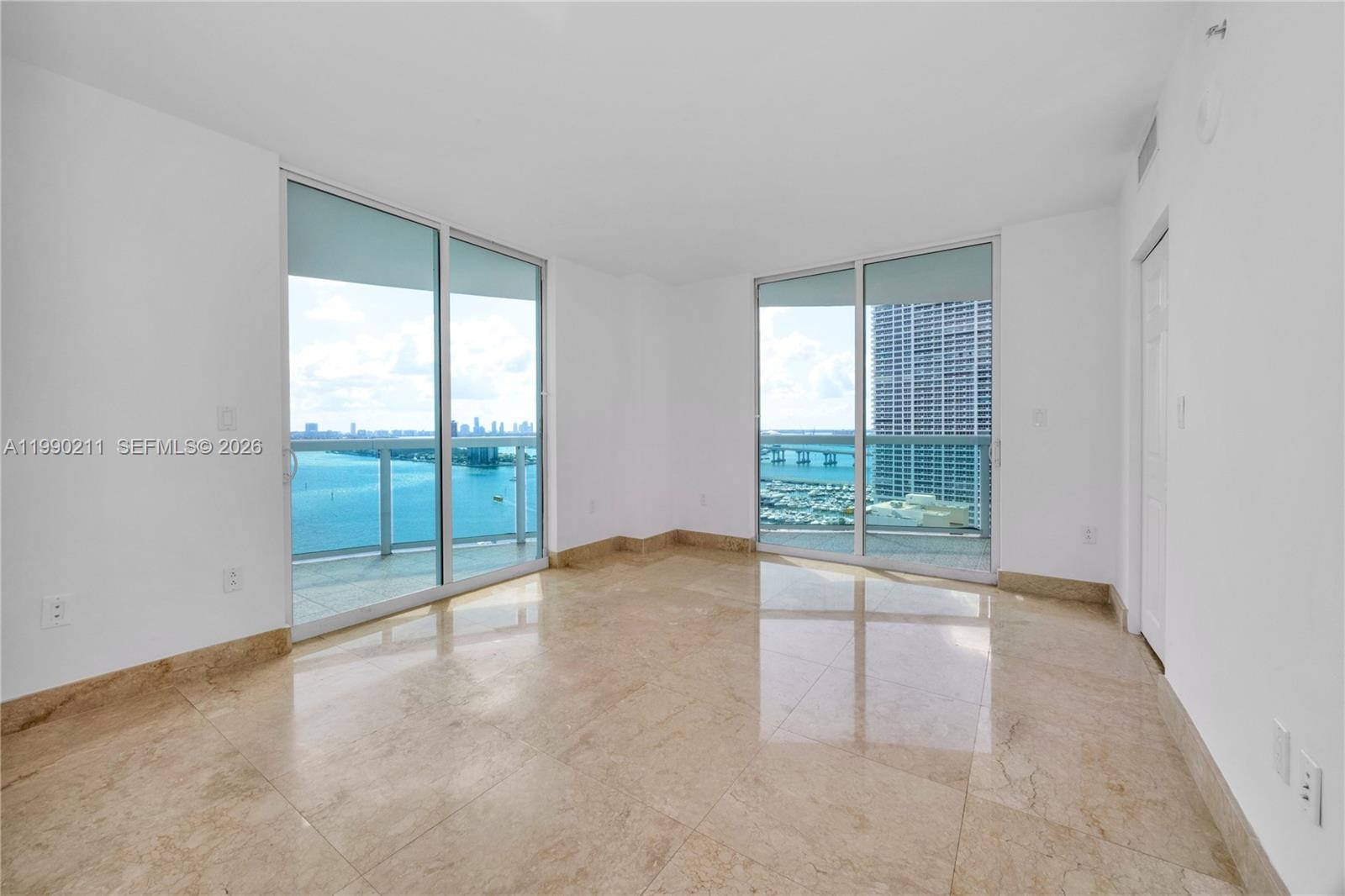 1800 N Bayshore Dr # 1901