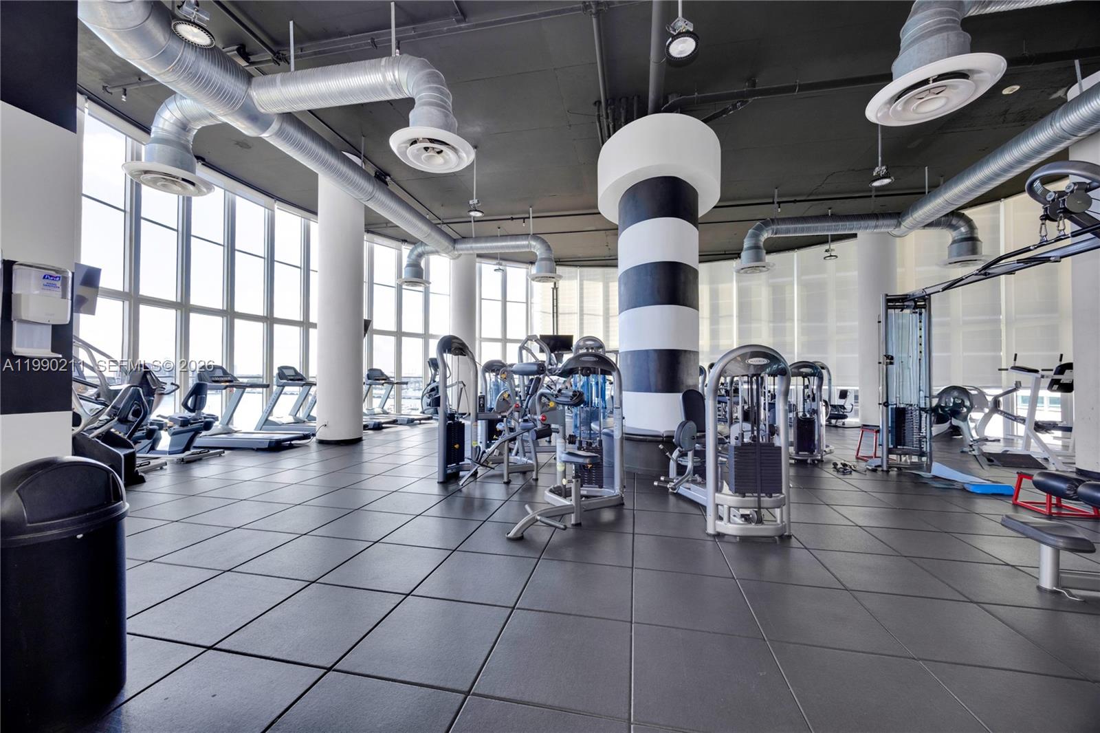 1800 N Bayshore Dr # 1901