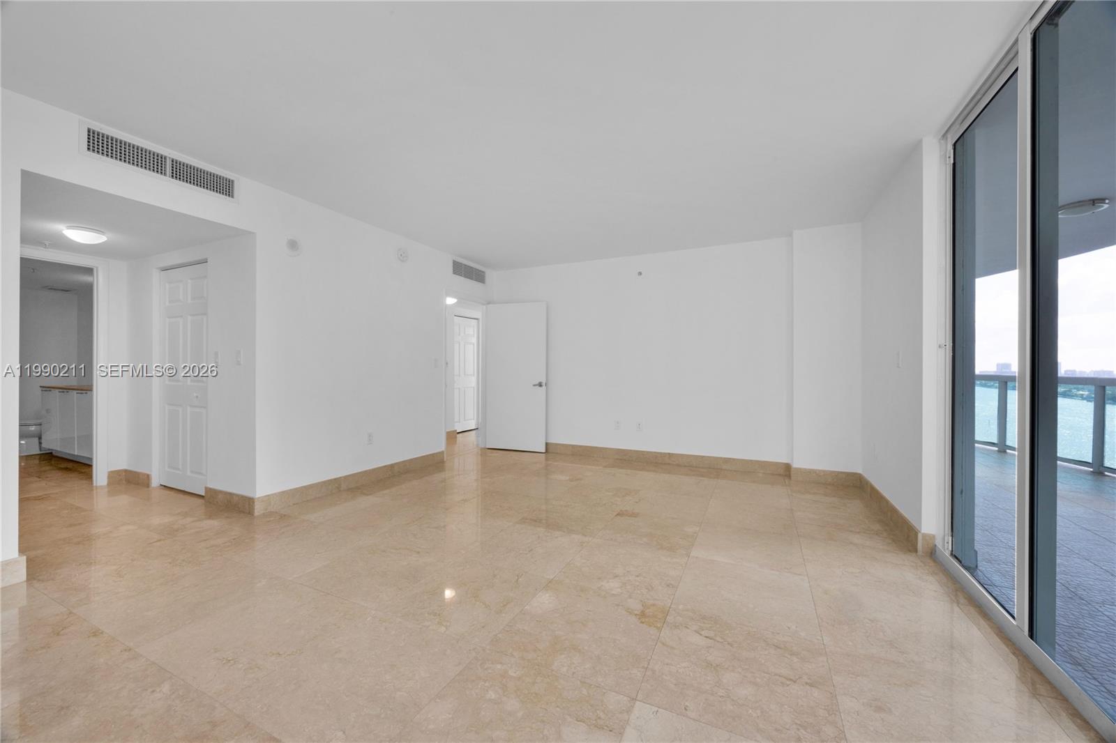 1800 N Bayshore Dr # 1901