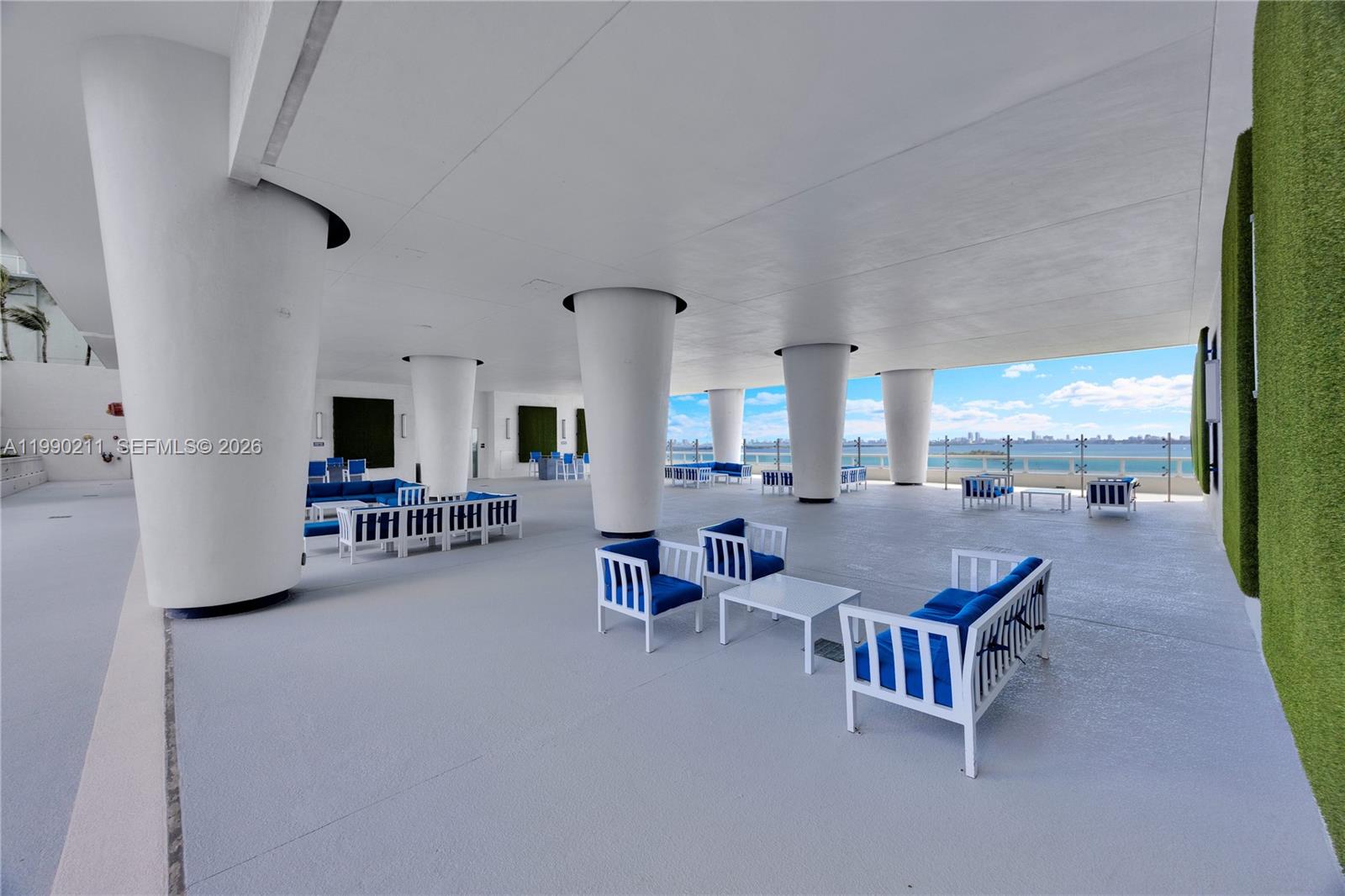 1800 N Bayshore Dr # 1901