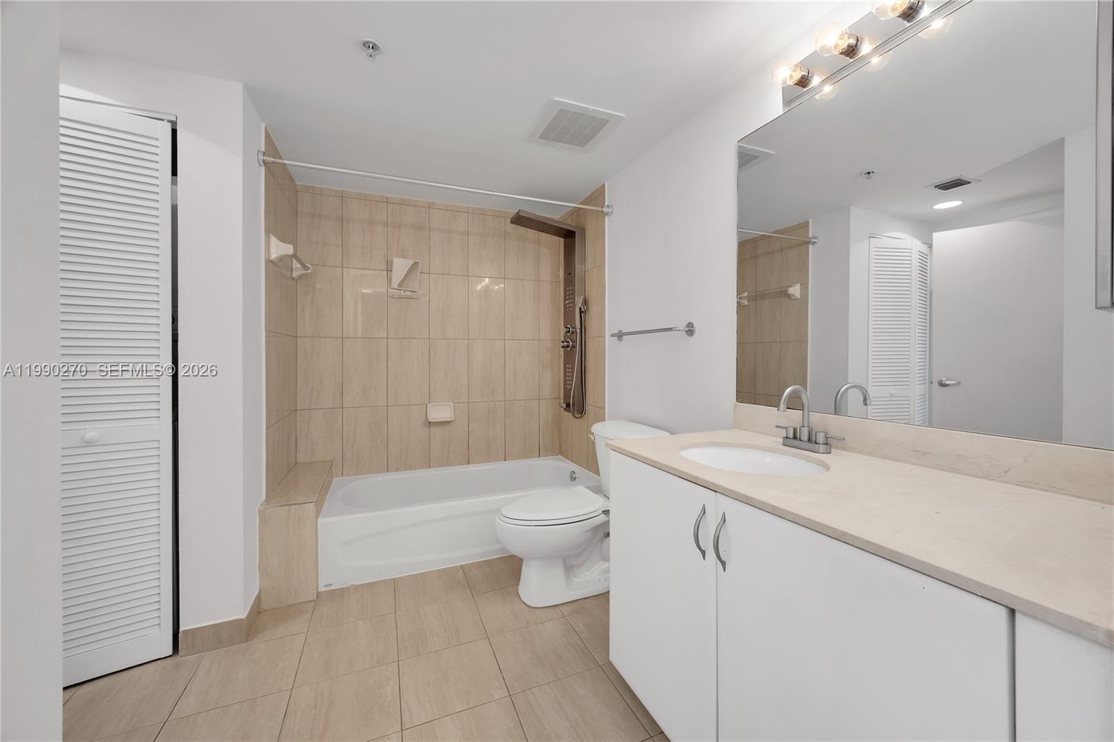 1750 N Bayshore Dr # 2804