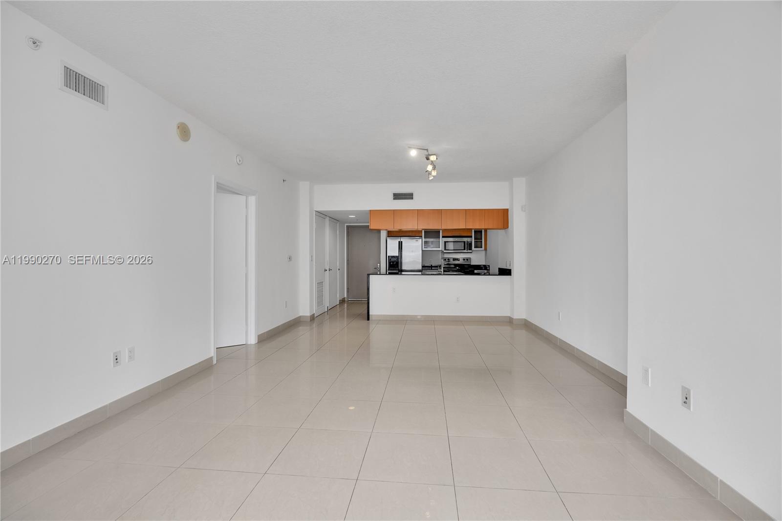 1750 N Bayshore Dr # 2804