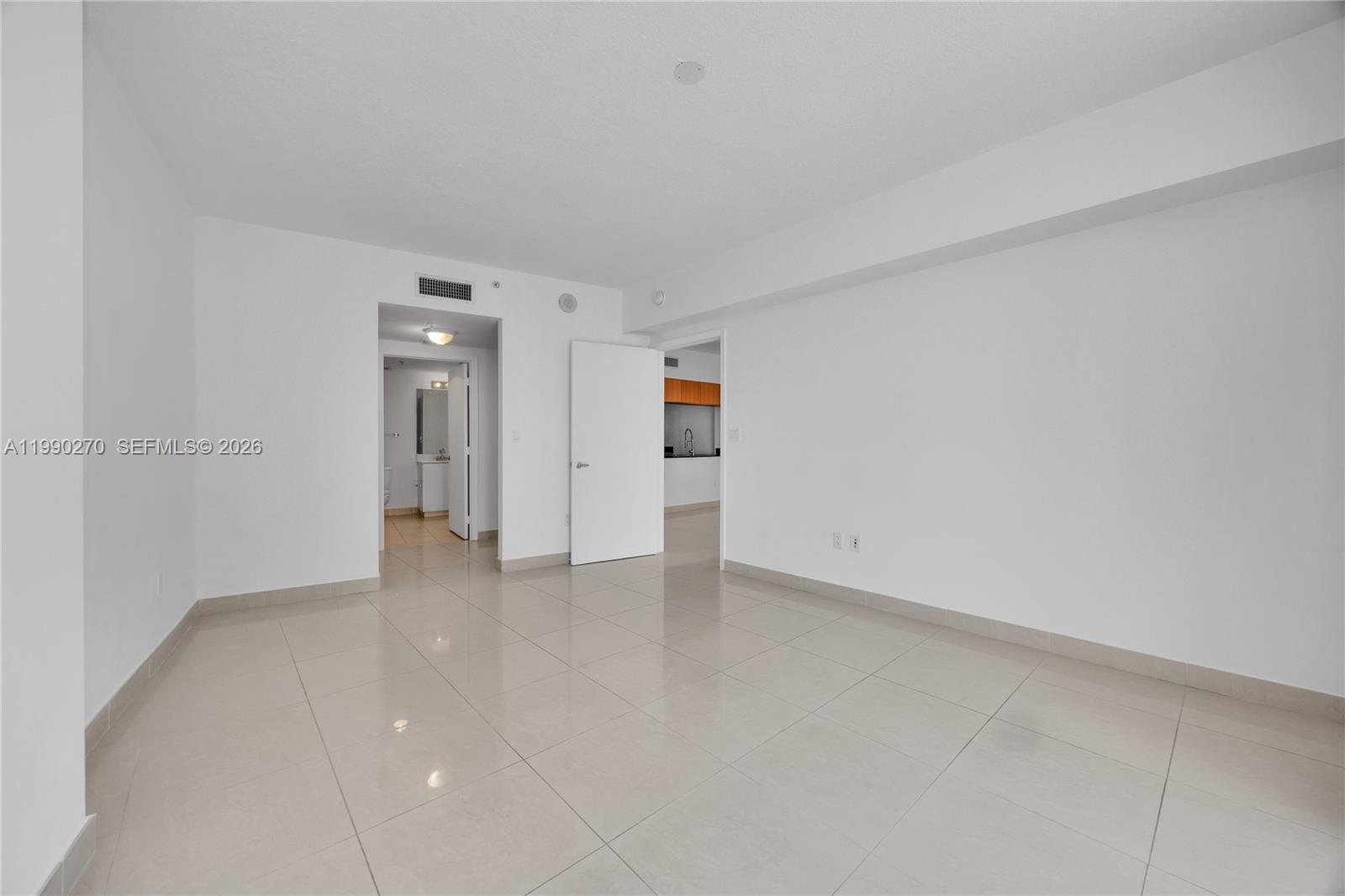 1750 N Bayshore Dr # 2804