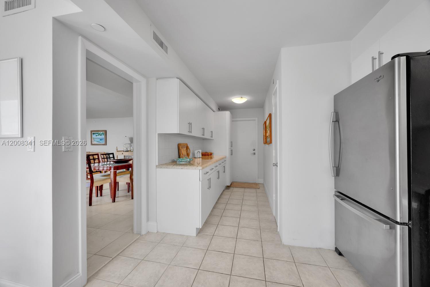 607 Ocean Dr # 11K