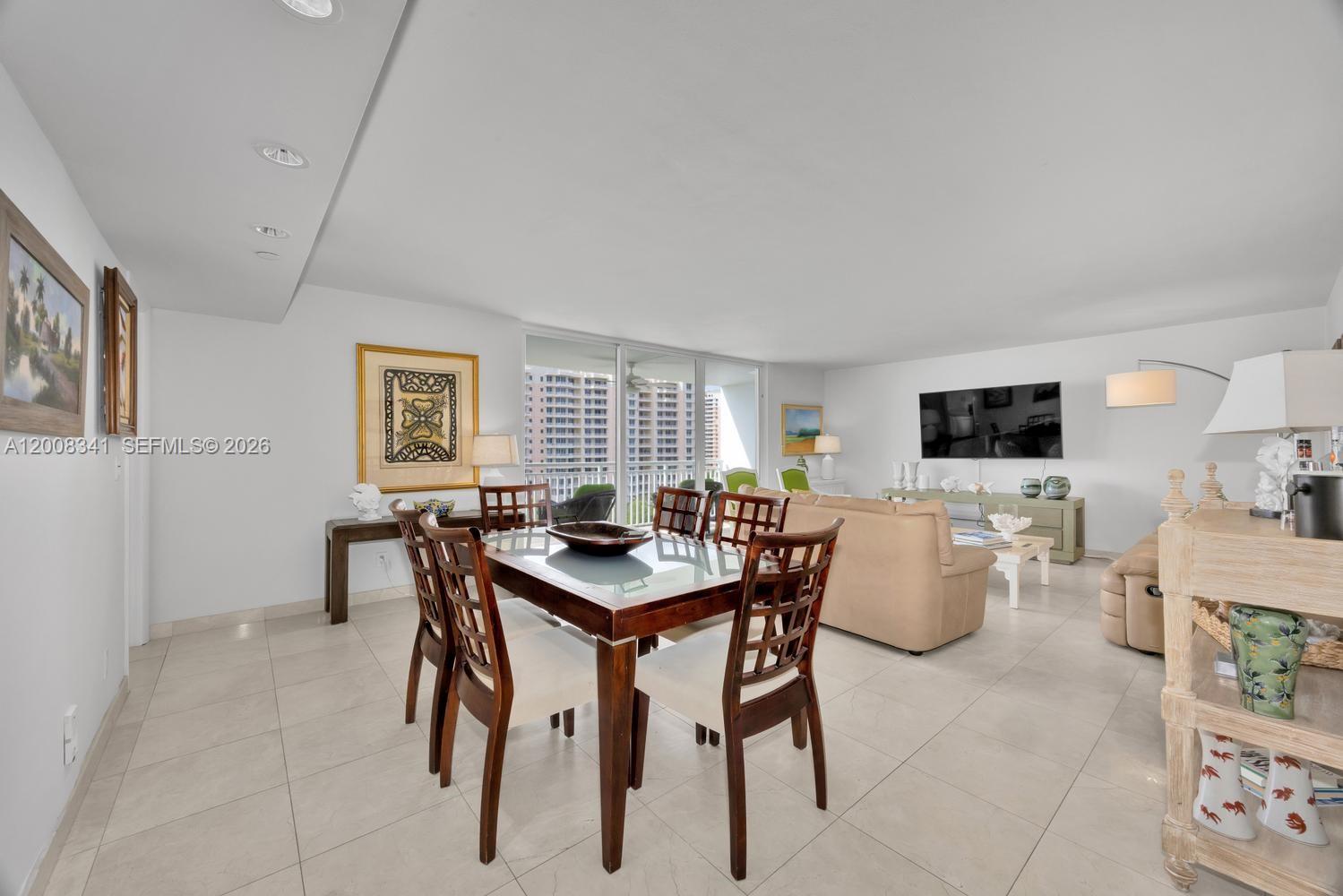 607 Ocean Dr # 11K