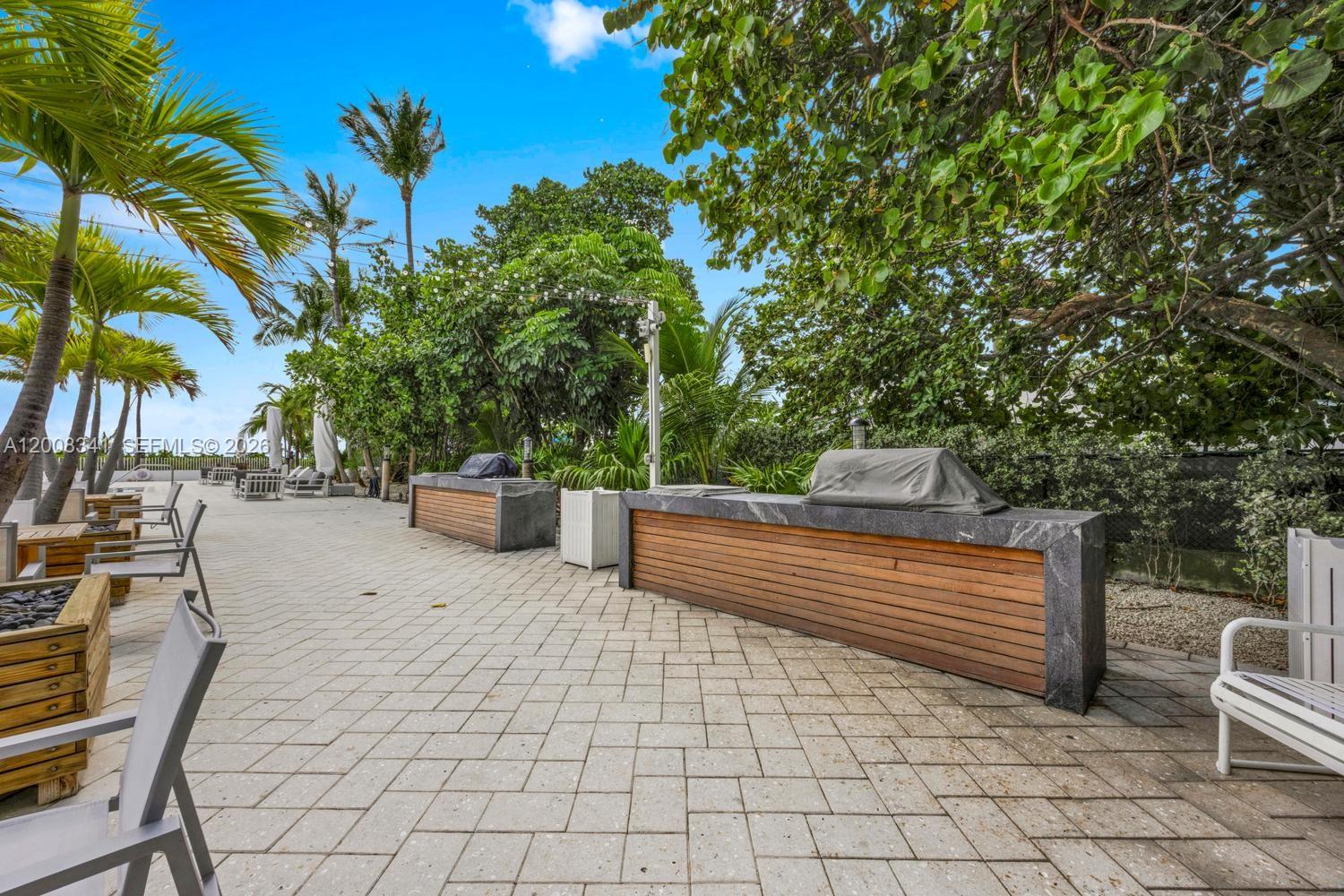 607 Ocean Dr # 11K