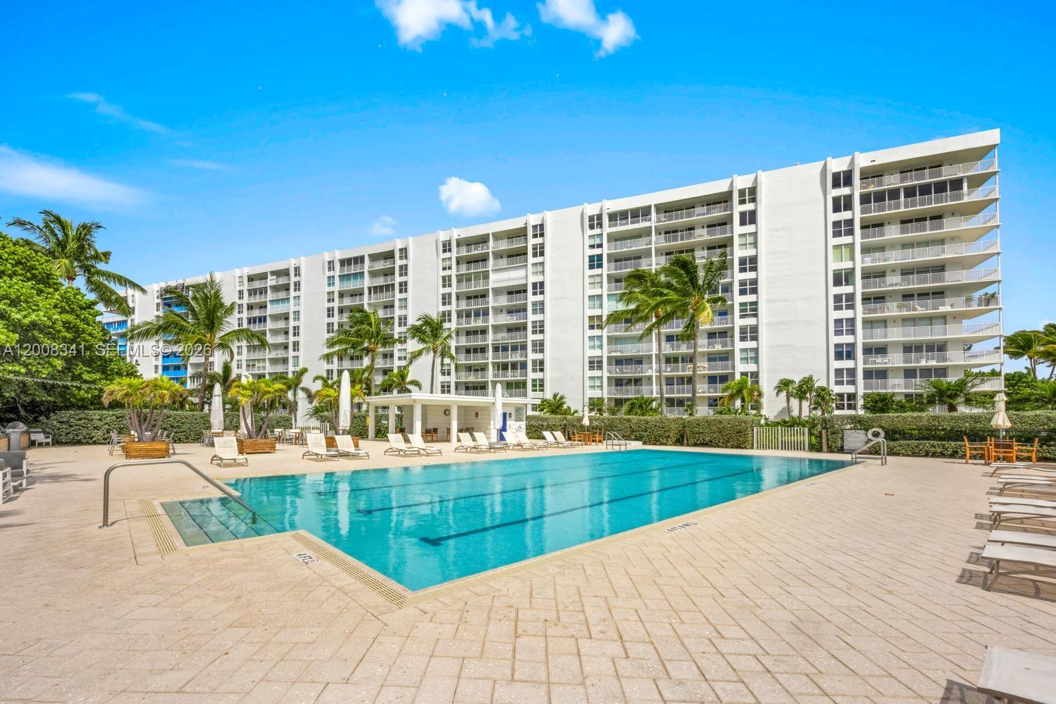 607 Ocean Dr # 11K