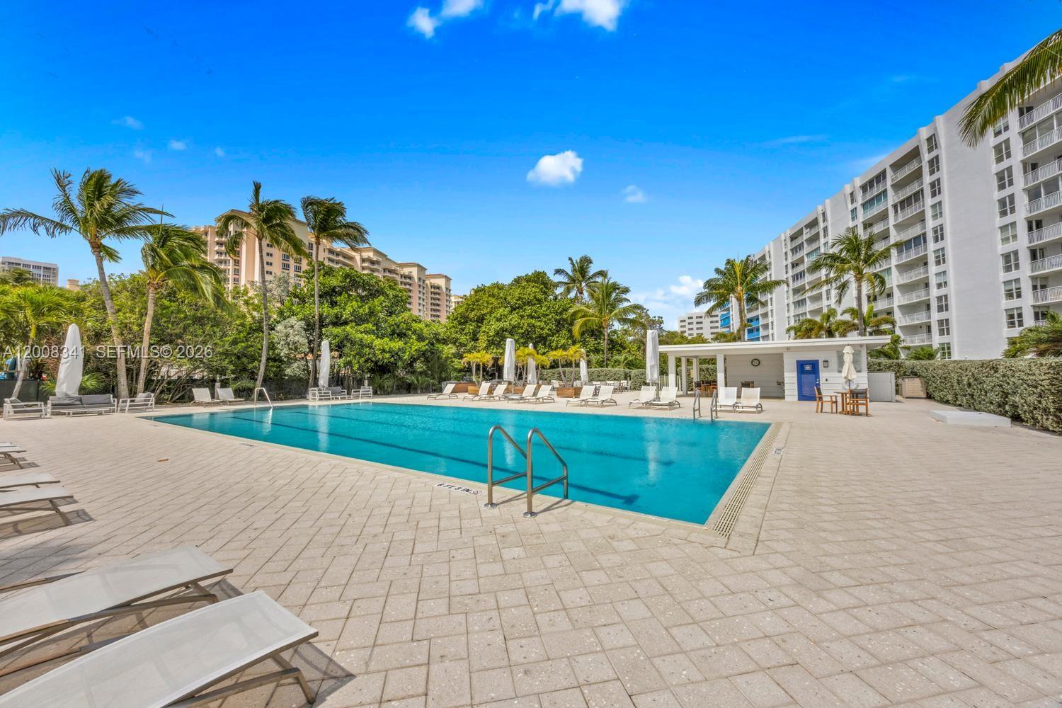 607 Ocean Dr # 11K