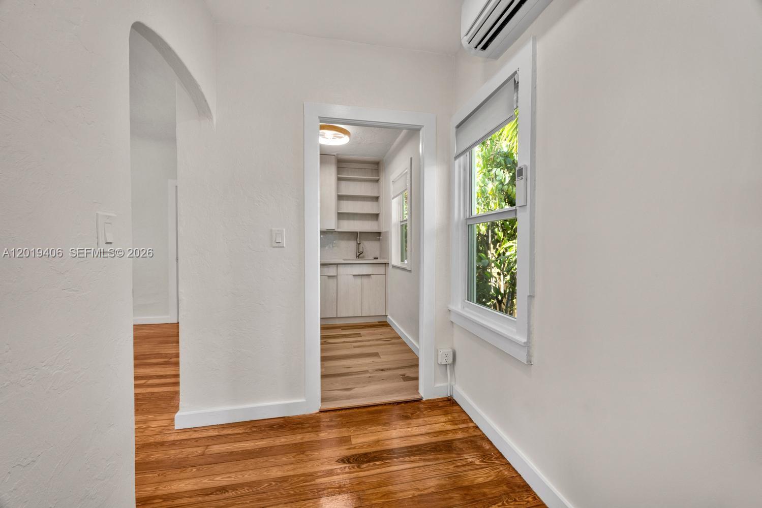 1351 SW 40th Ave Unit: 1/2
