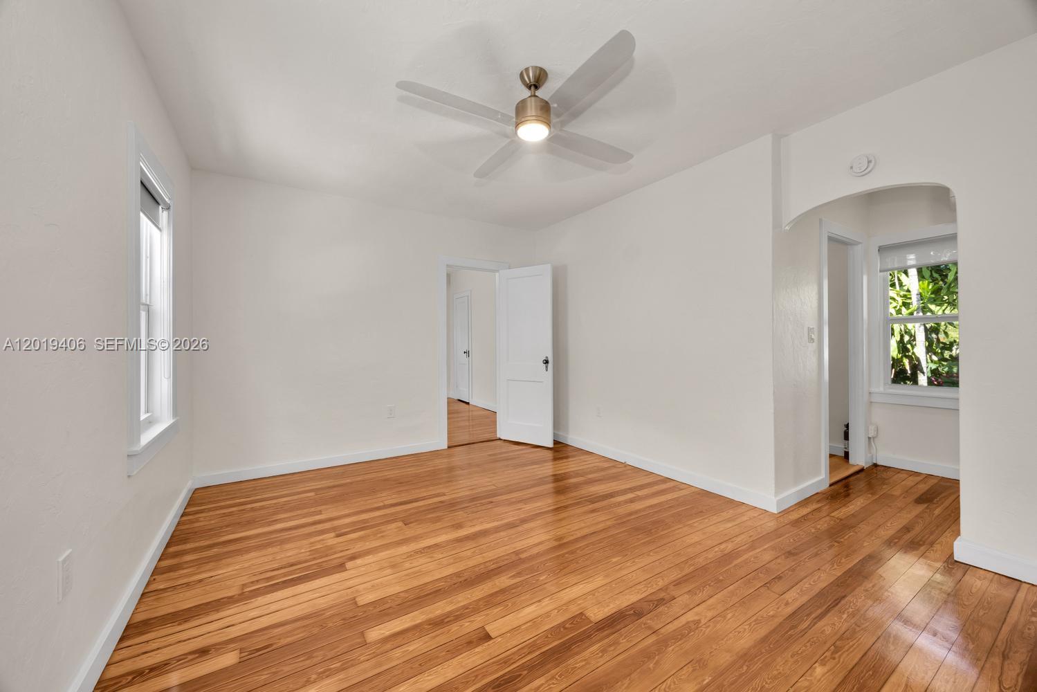 1351 SW 40th Ave Unit: 1/2