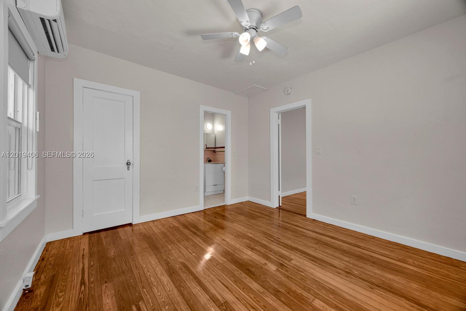 1351 SW 40th Ave Unit: 1/2