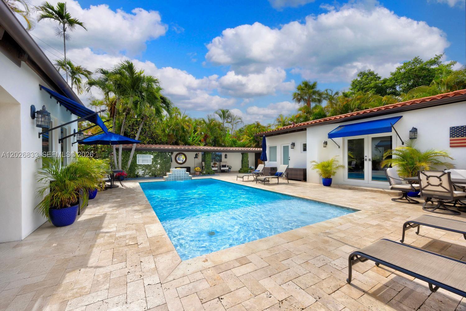 1809 Granada Blvd