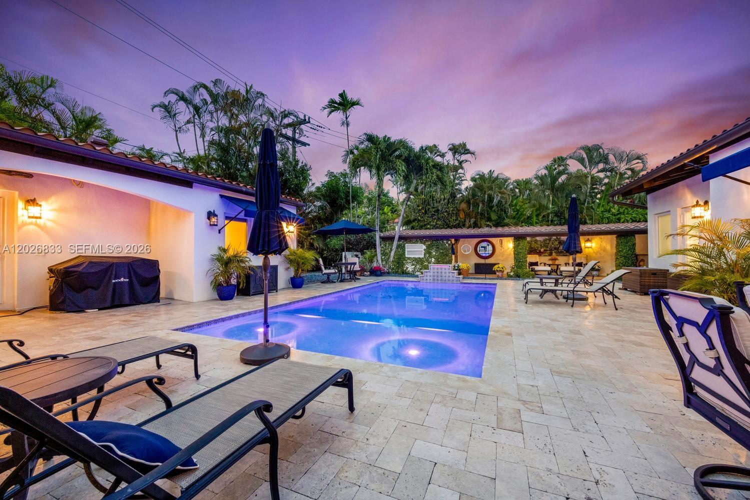1809 Granada Blvd