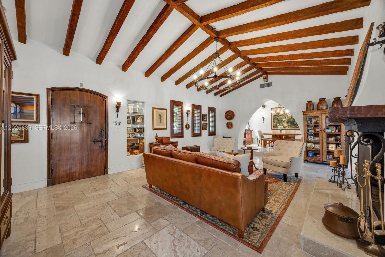 1809 Granada Blvd