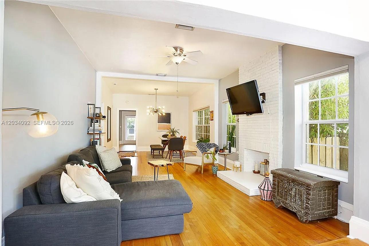 452 SW 26th Rd