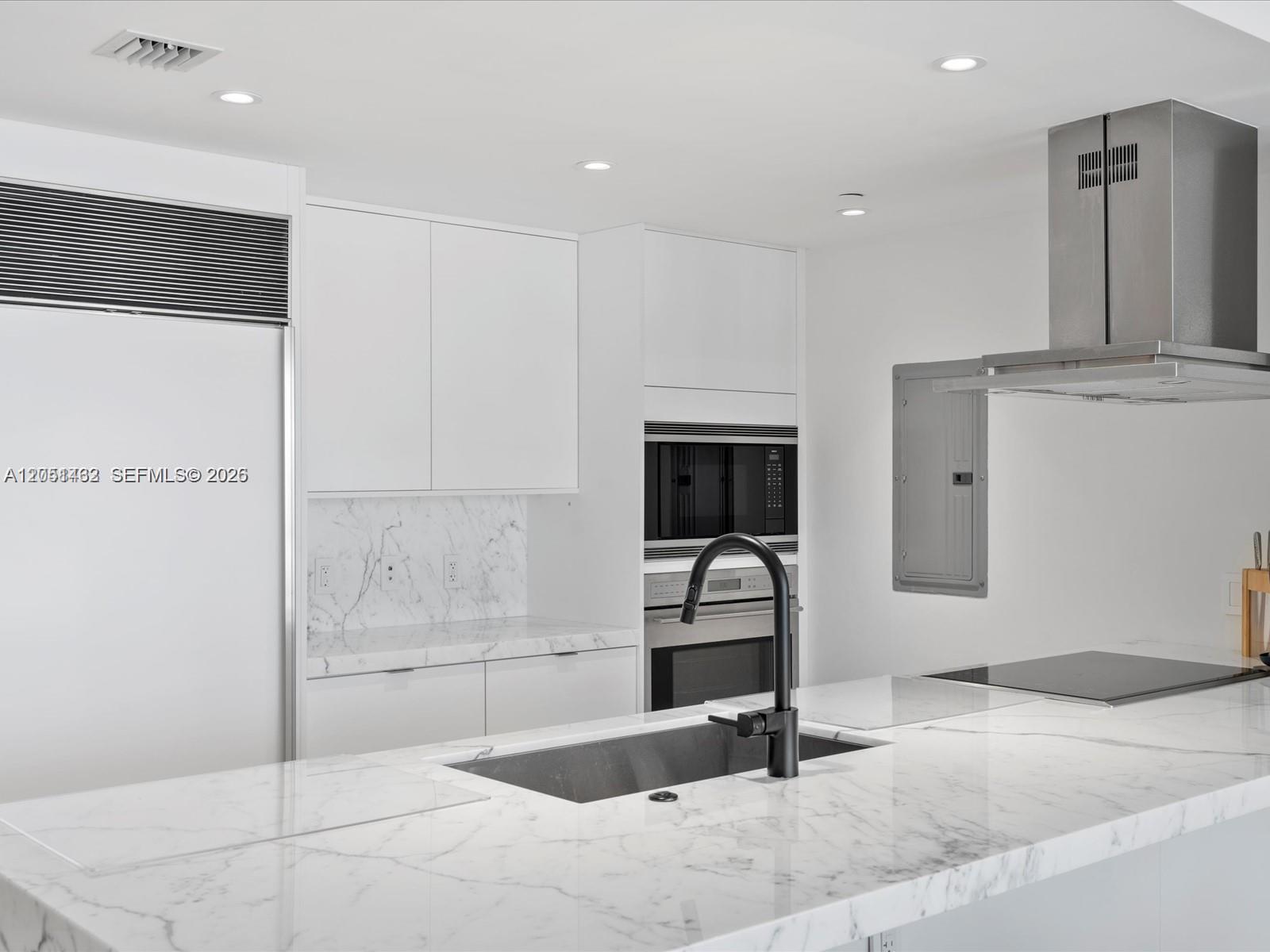 495 Brickell Ave # 2305
