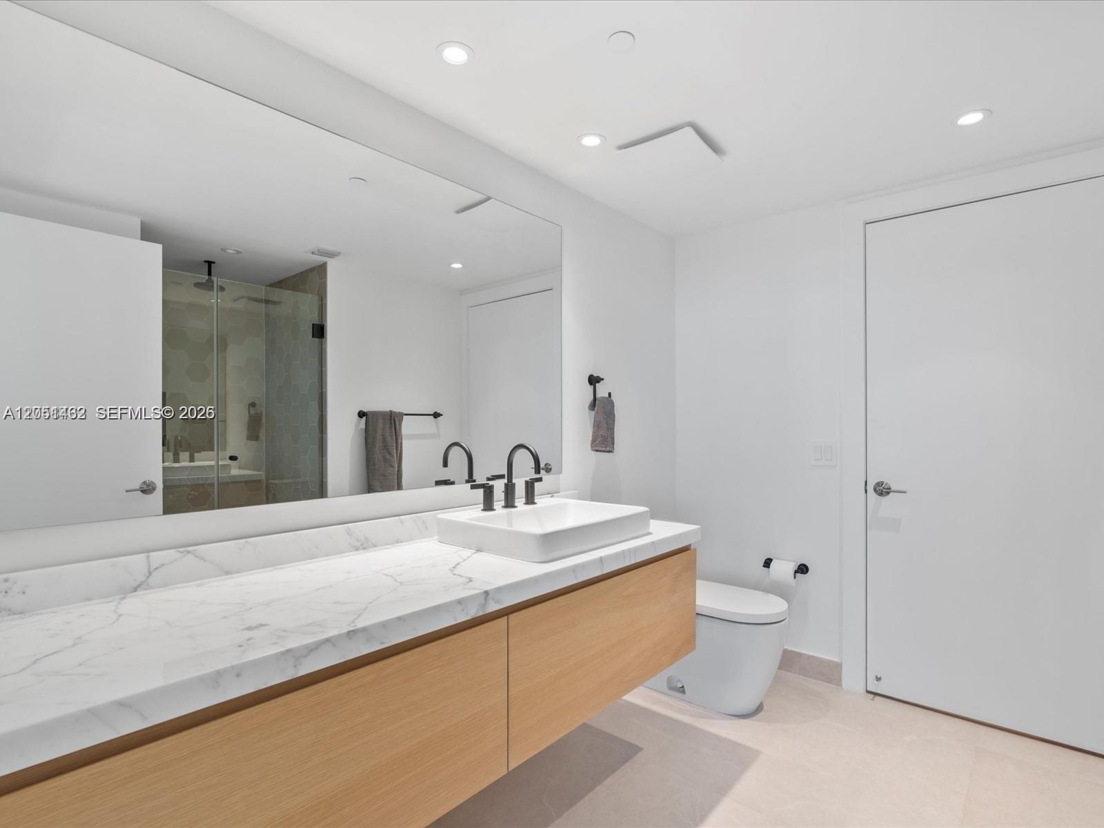 495 Brickell Ave # 2305