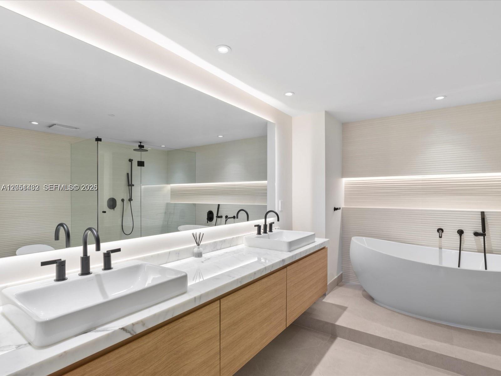 495 Brickell Ave # 2305