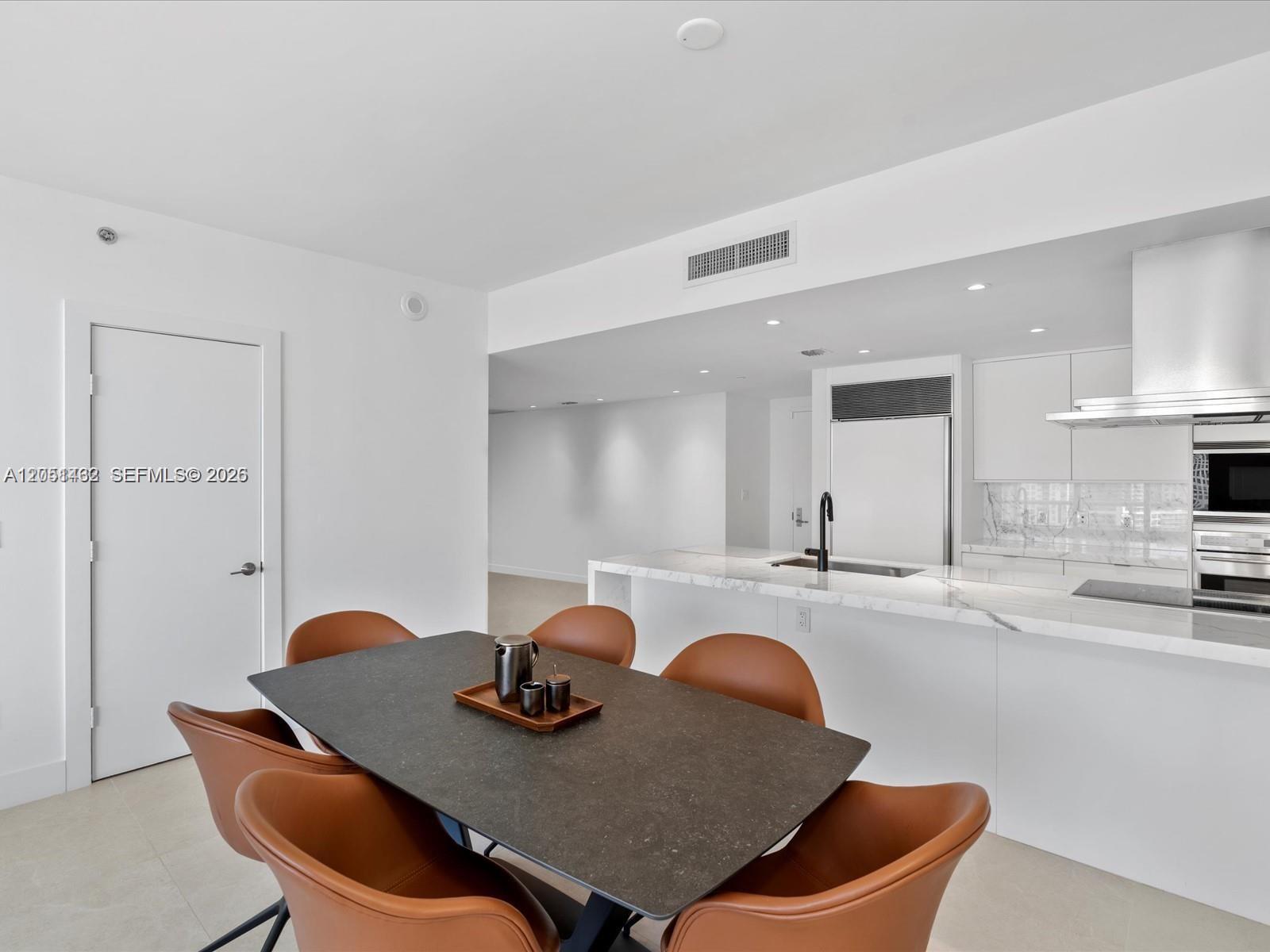 495 Brickell Ave # 2305