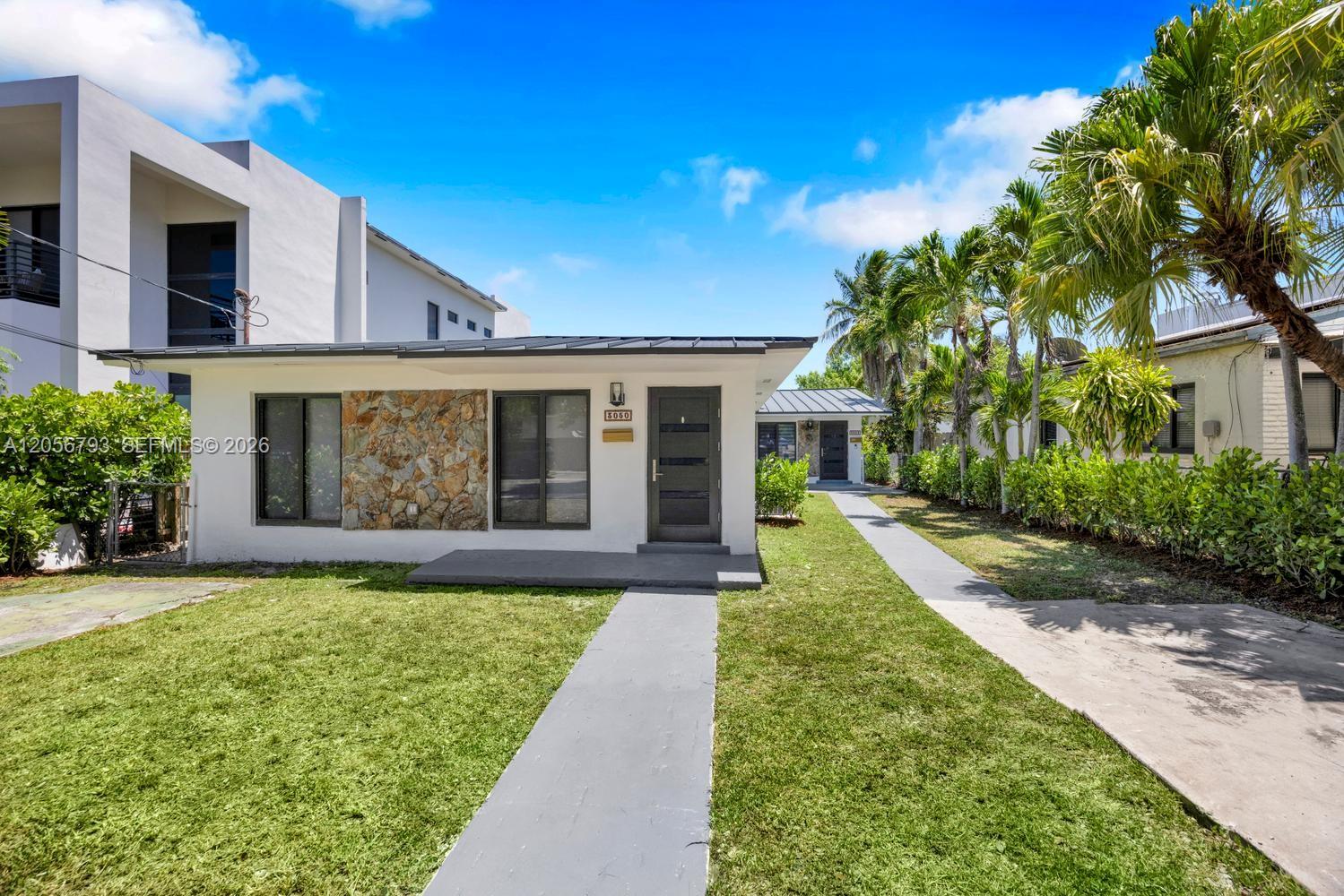 3050 SW 26th St # 3050