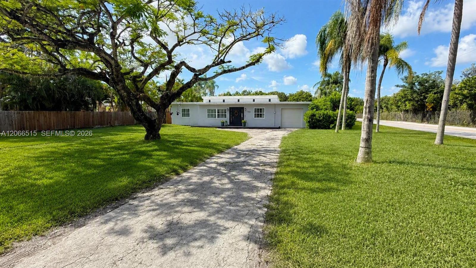 7550 SW 75th St