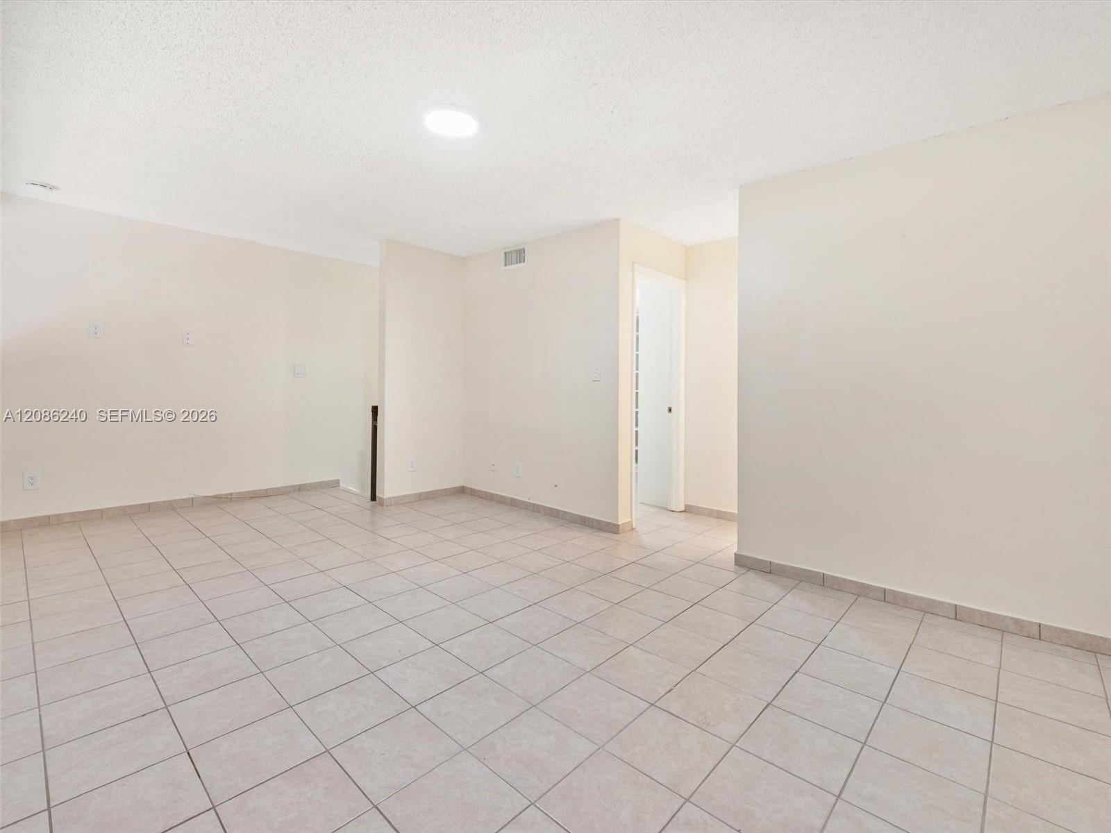 1424 SW 131st Place Cir E