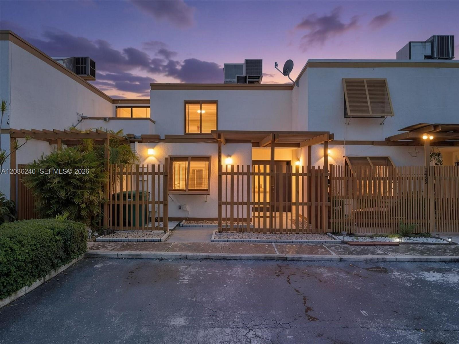 1424 SW 131st Place Cir E