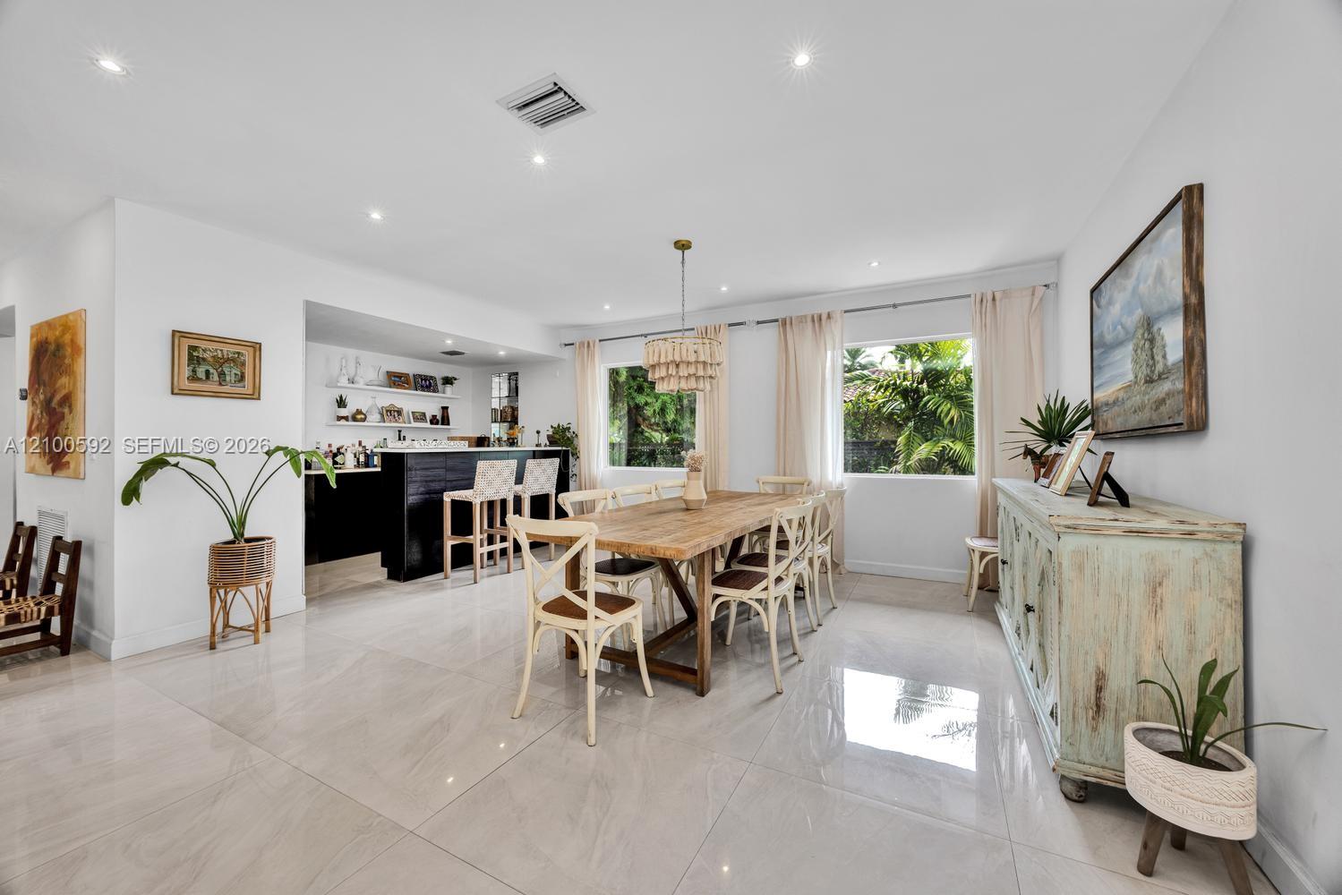 1101 Coral Way