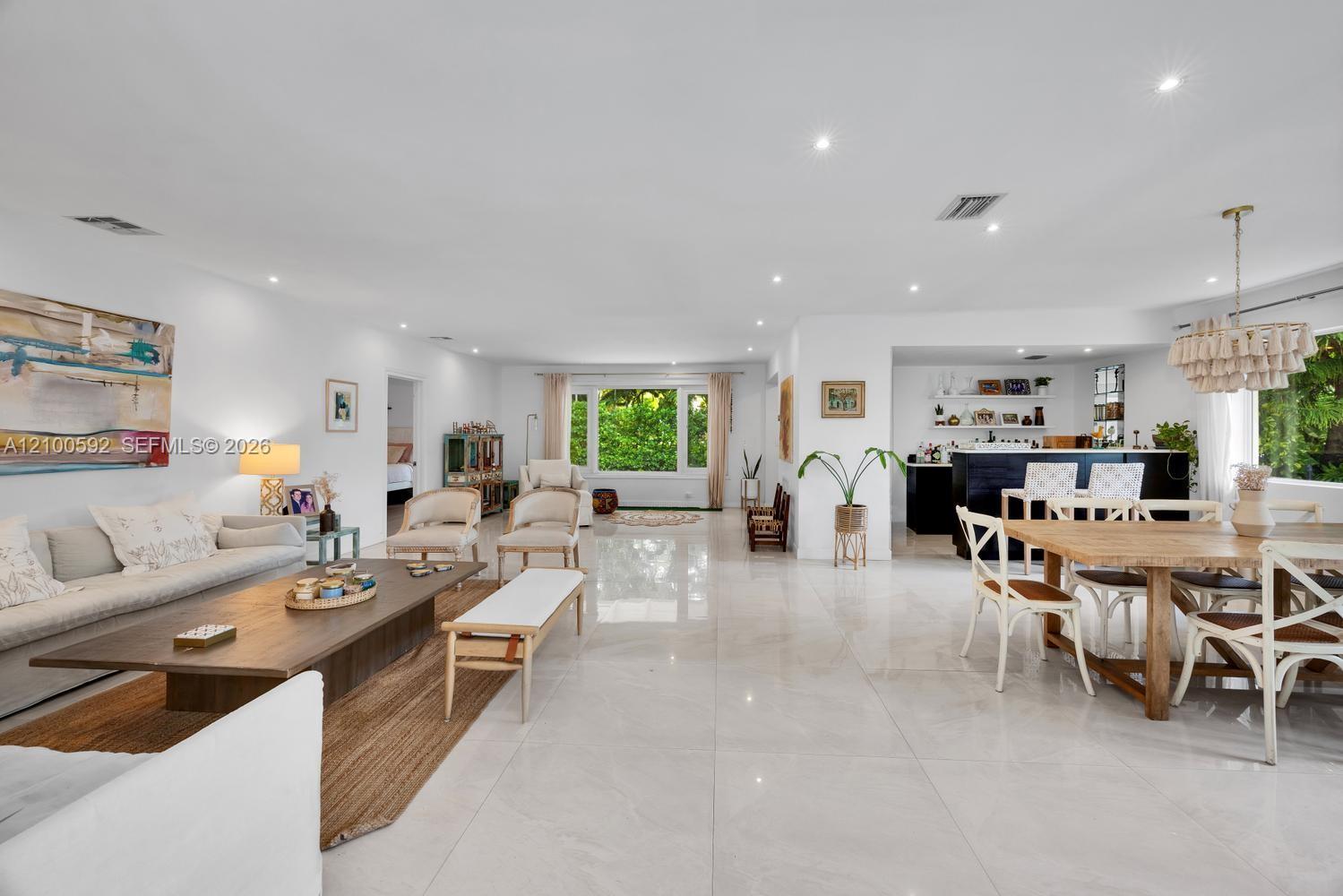 1101 Coral Way