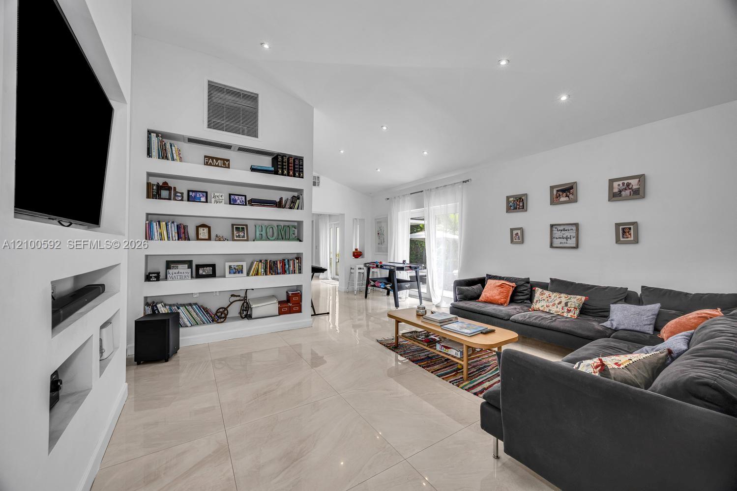1101 Coral Way