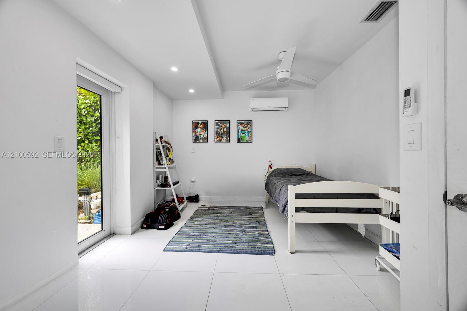 1101 Coral Way