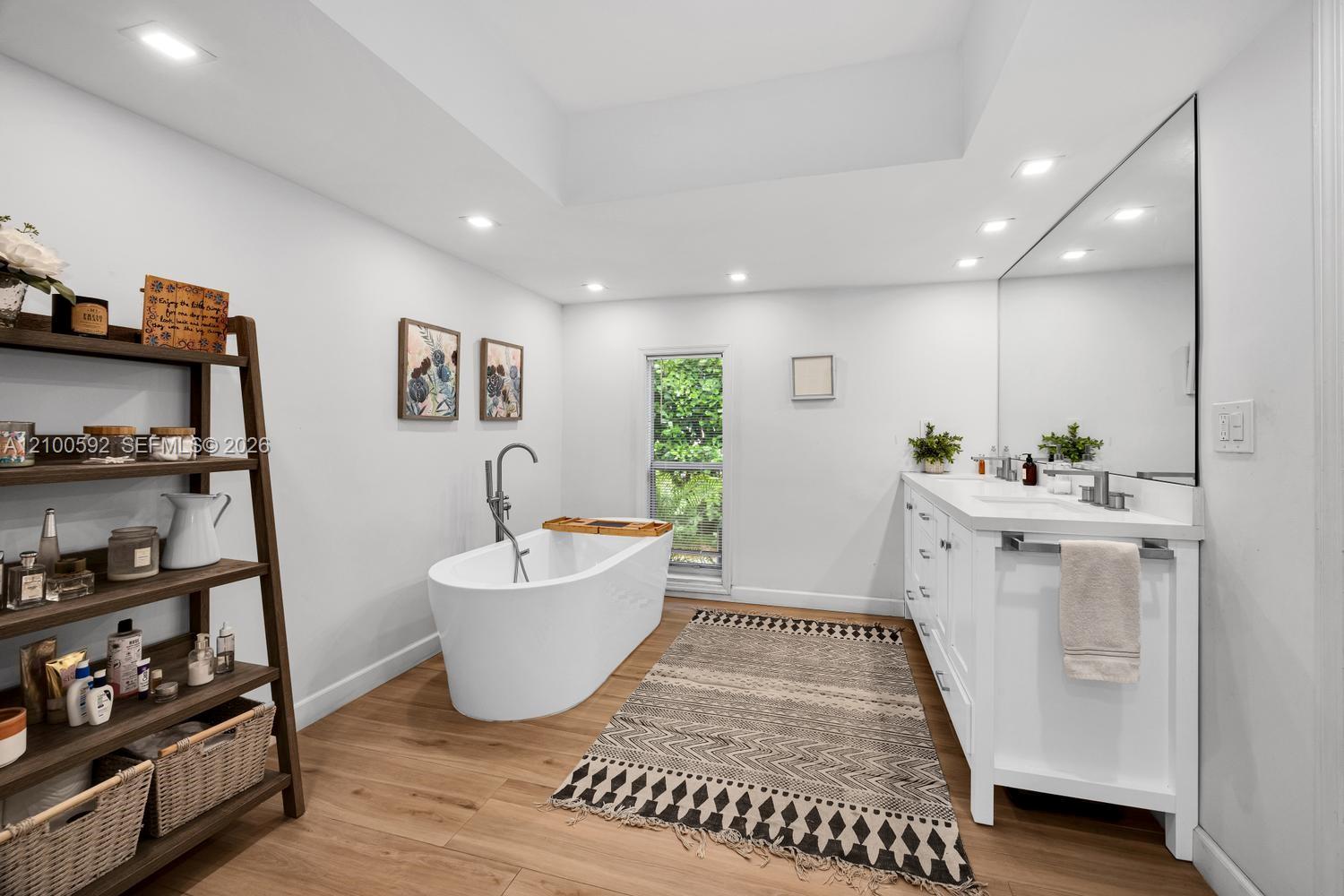 1101 Coral Way