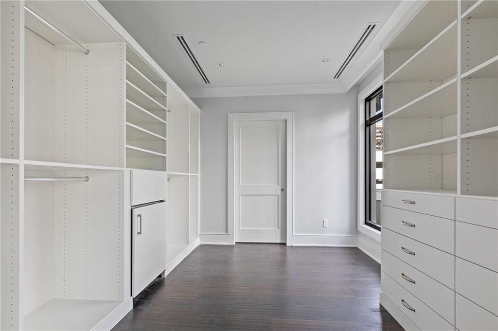 3376 Peachtree Road NE Unit: 1
