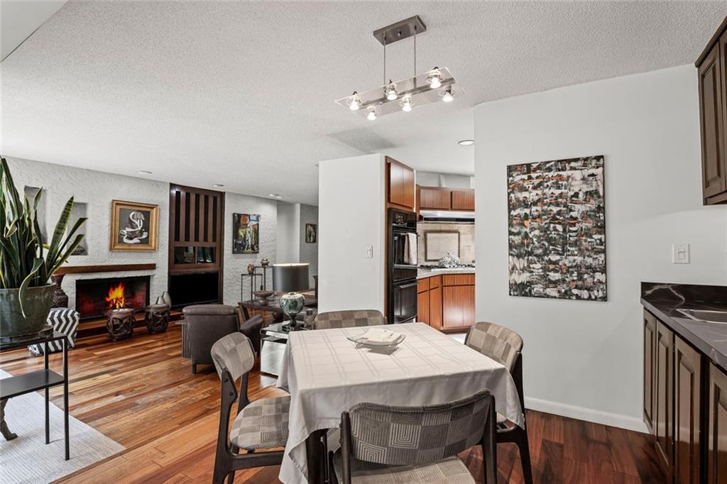 496 Kingswood Lane NW