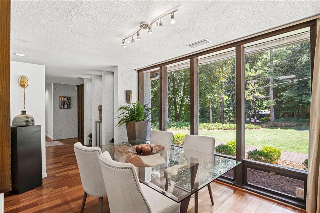 496 Kingswood Lane NW