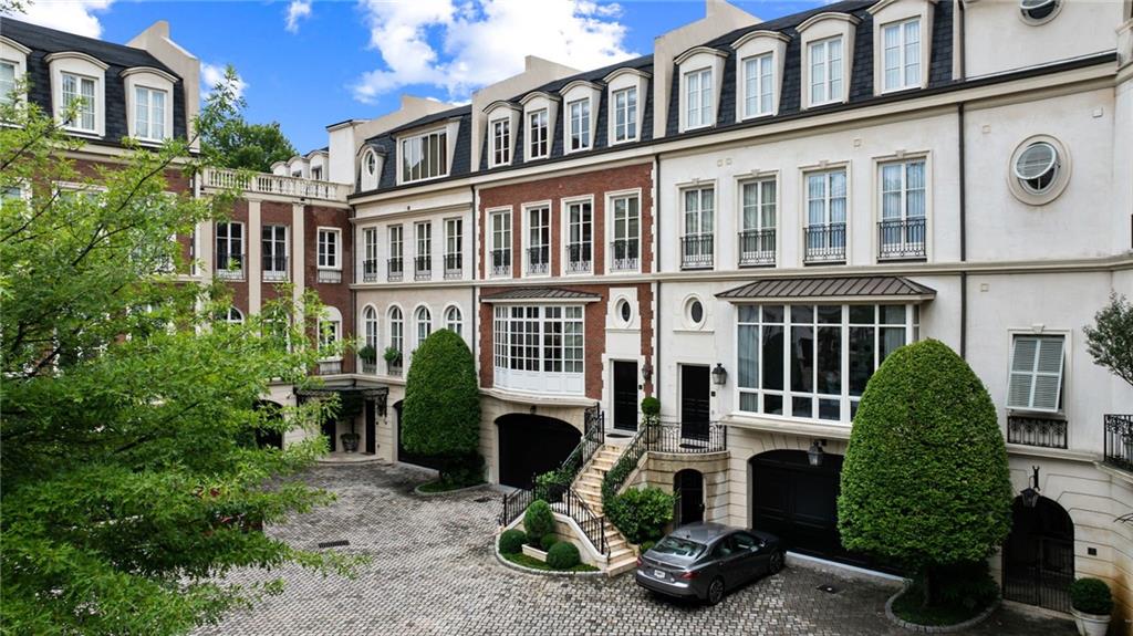 2288 Peachtree Road NW Unit 15