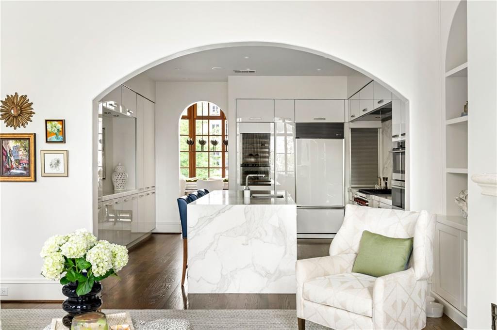 2288 Peachtree Road NW Unit 15