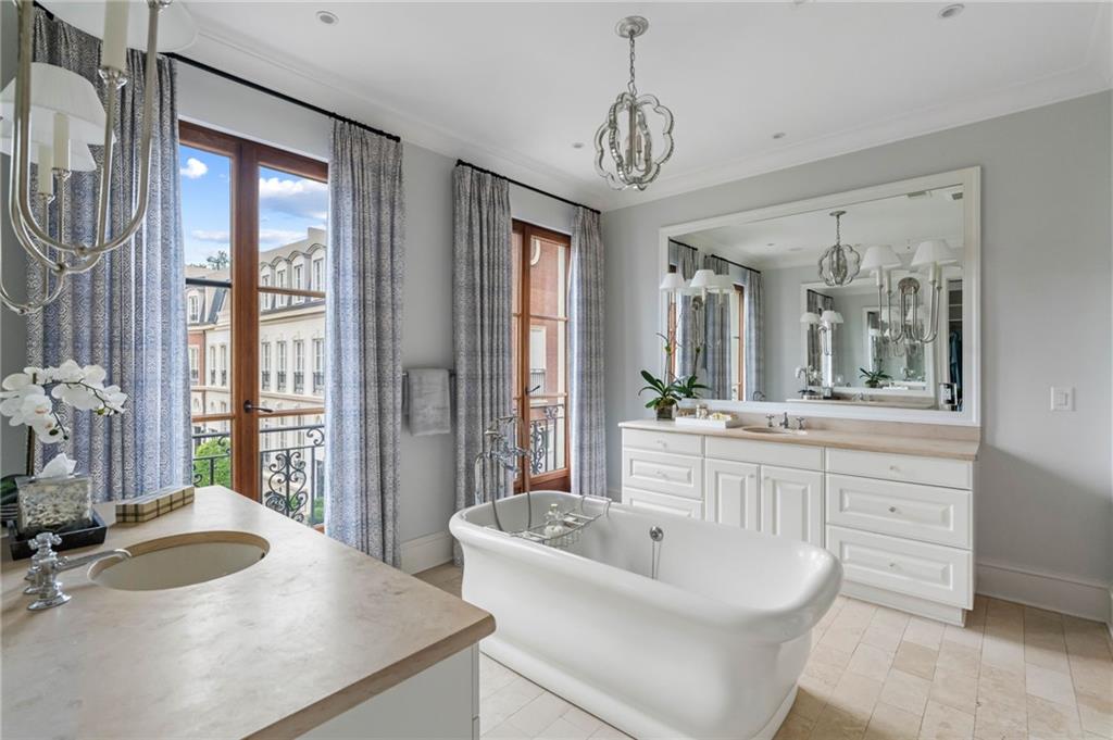 2288 Peachtree Road NW Unit 15