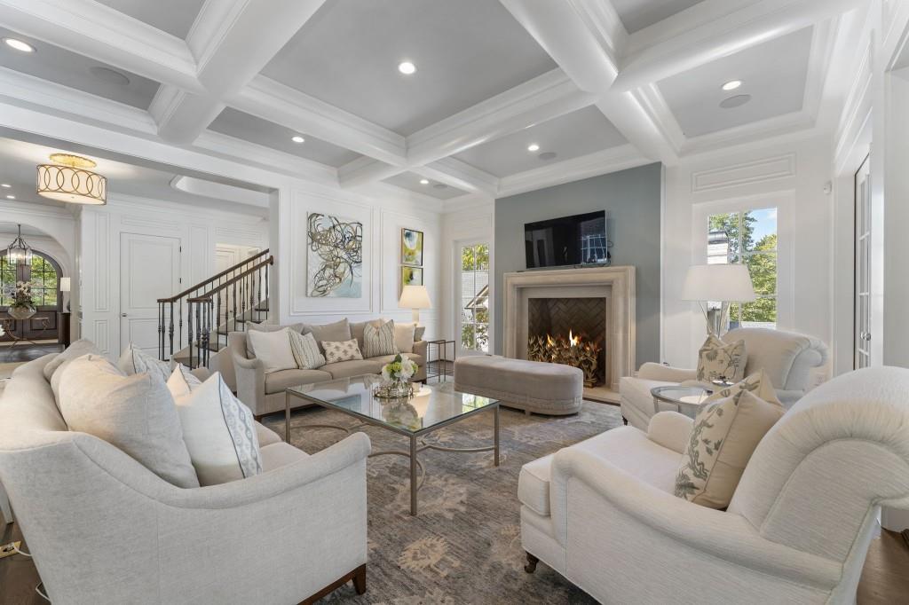 89 Blackland Road NW