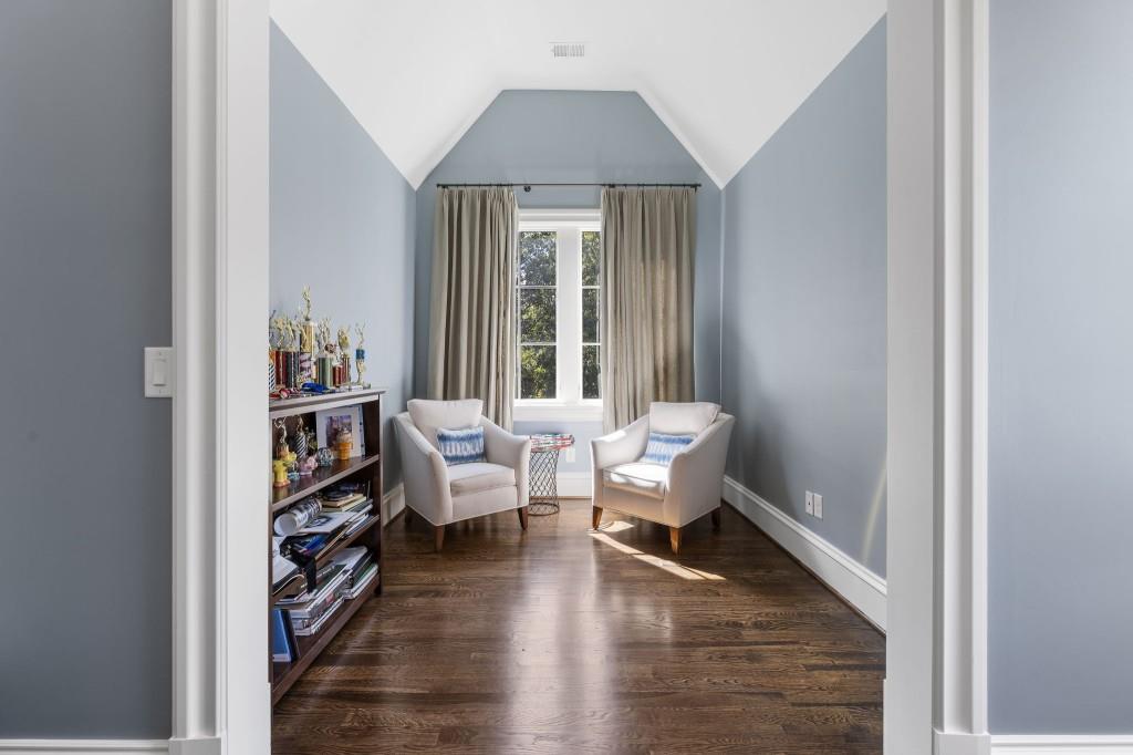 89 Blackland Road NW