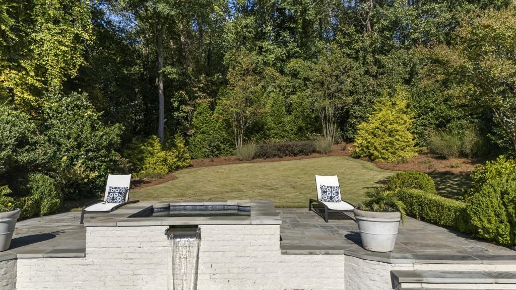 89 Blackland Road NW