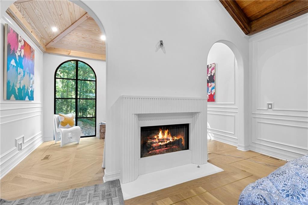 3879 Peachtree Dunwoody Road NE