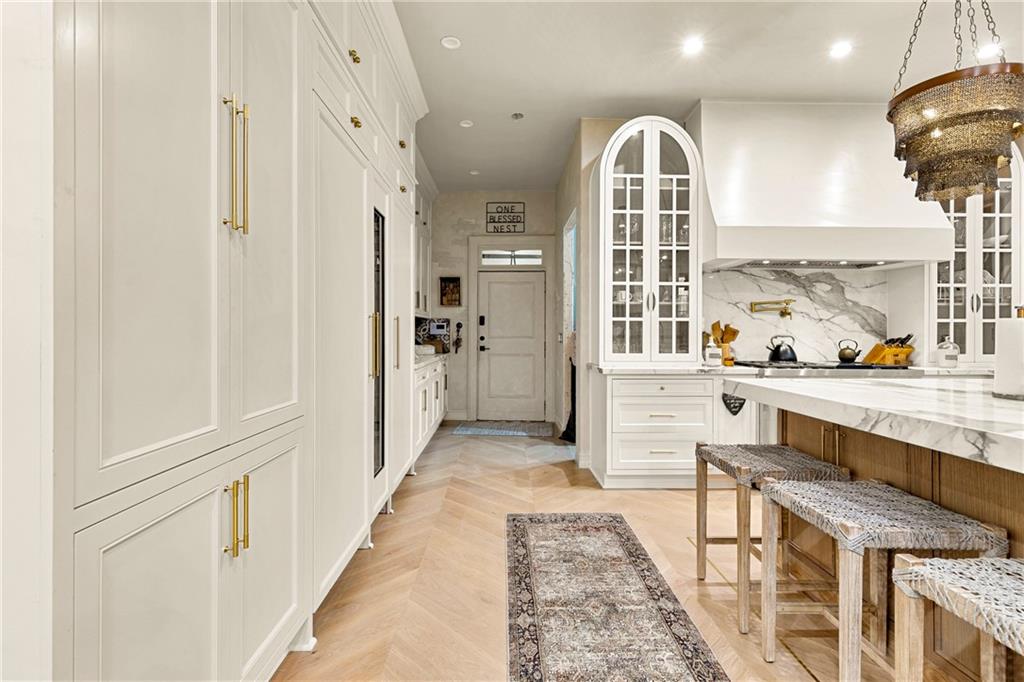 3879 Peachtree Dunwoody Road NE